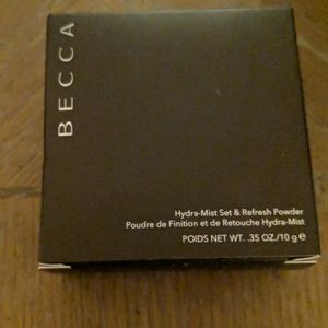 Becca loose powder & Kat Von D bundle
